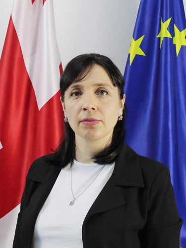 ია დვალიშვილი